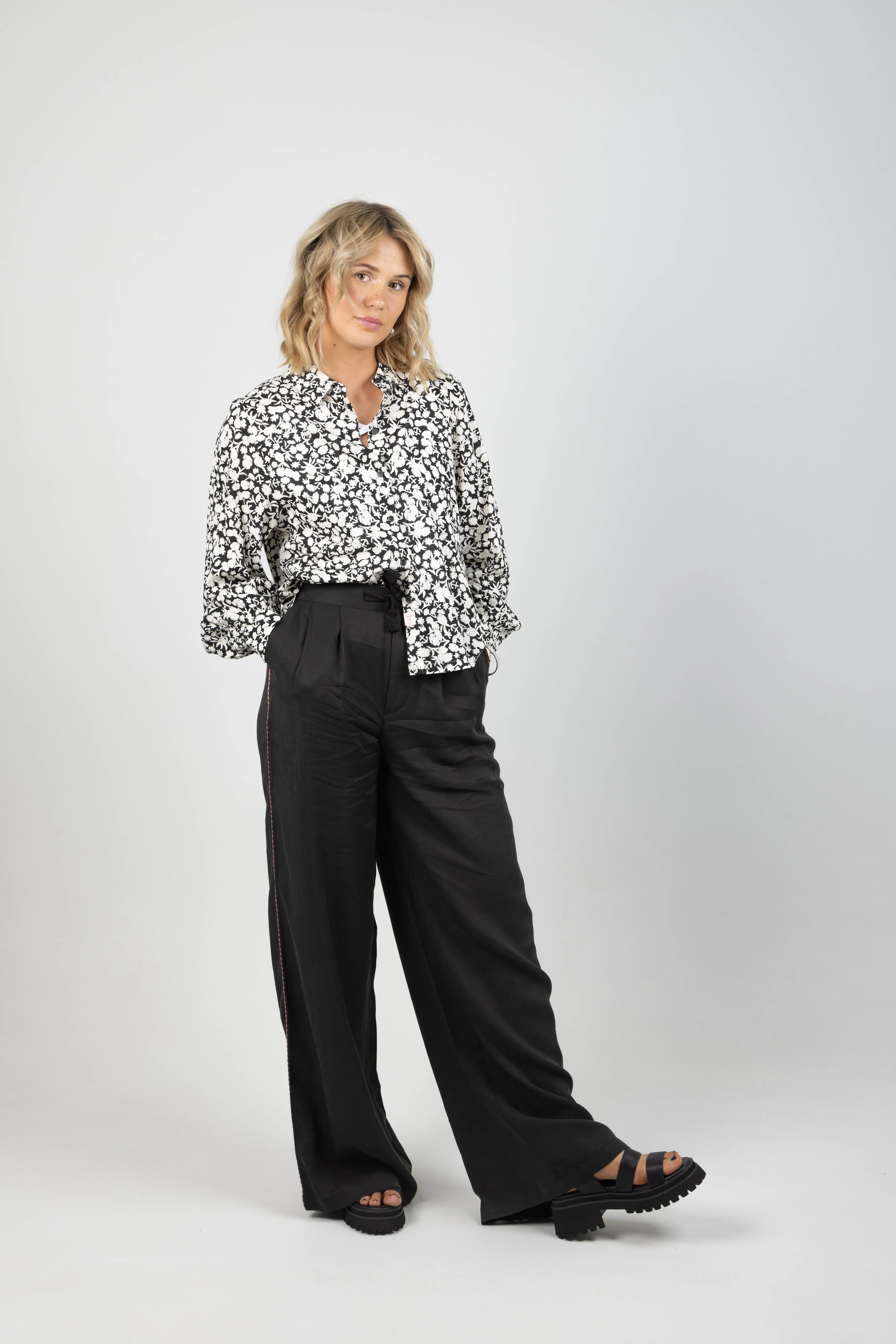ELENI PIPING PANT EVENING BLACK