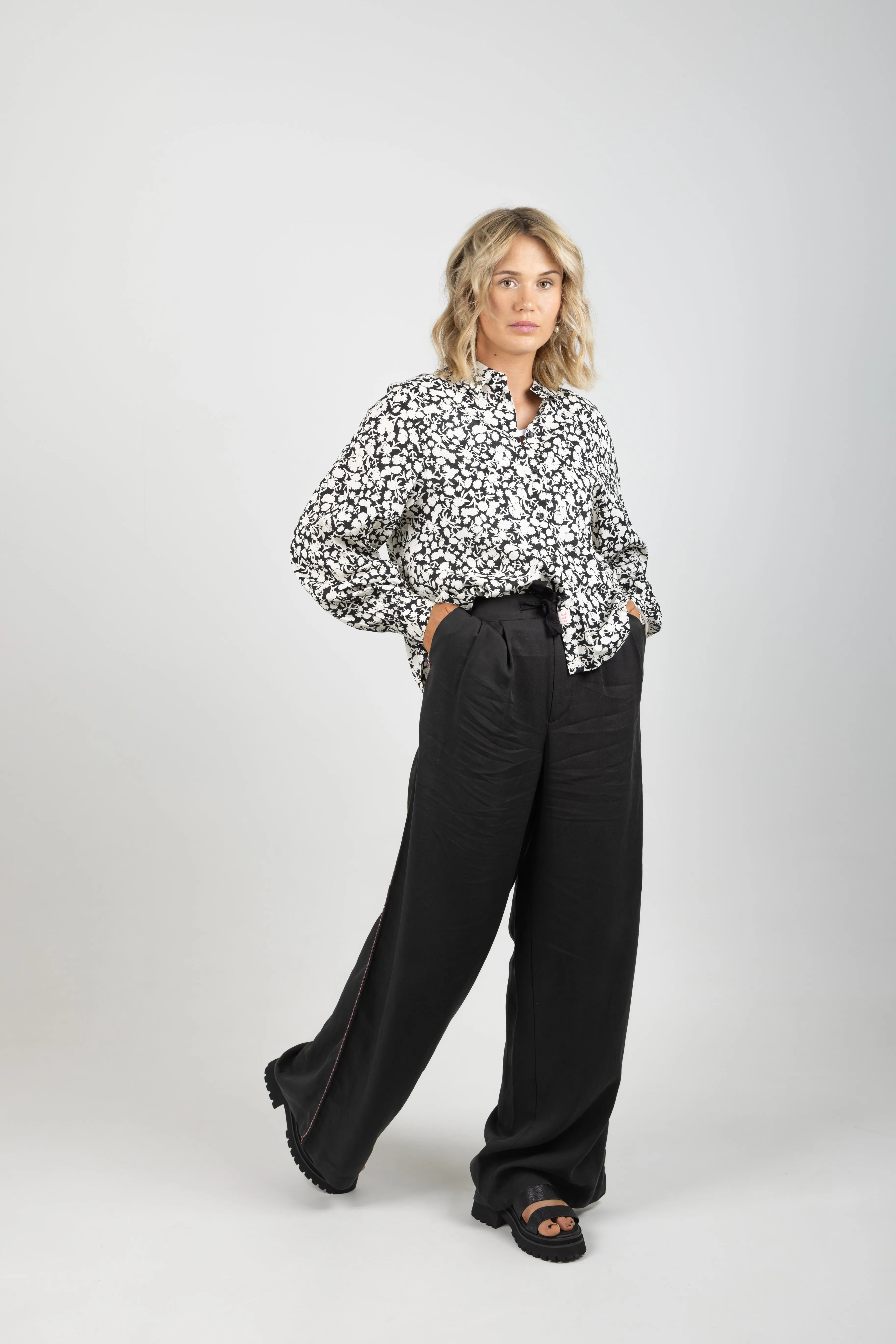 ELENI PIPING PANT EVENING BLACK
