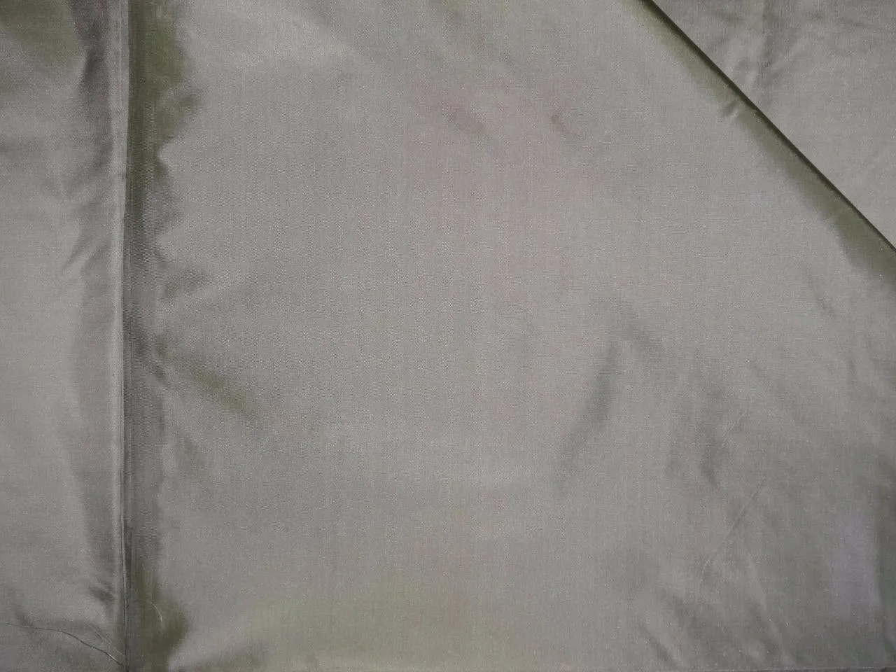 SILK TAFFETA FABRIC MINT GREEN COLOR 54" wide TAF259[4]