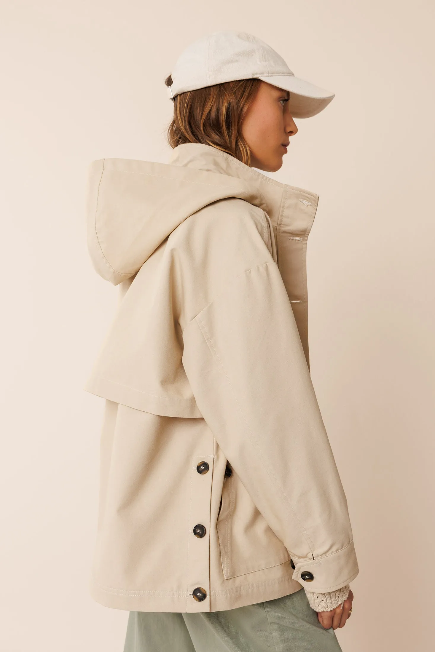 WATER REPELLENT TRENCH COAT