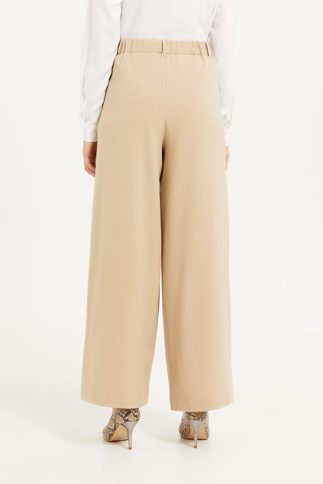 Women Beige Wide Leg Trouser With Pleat Detail